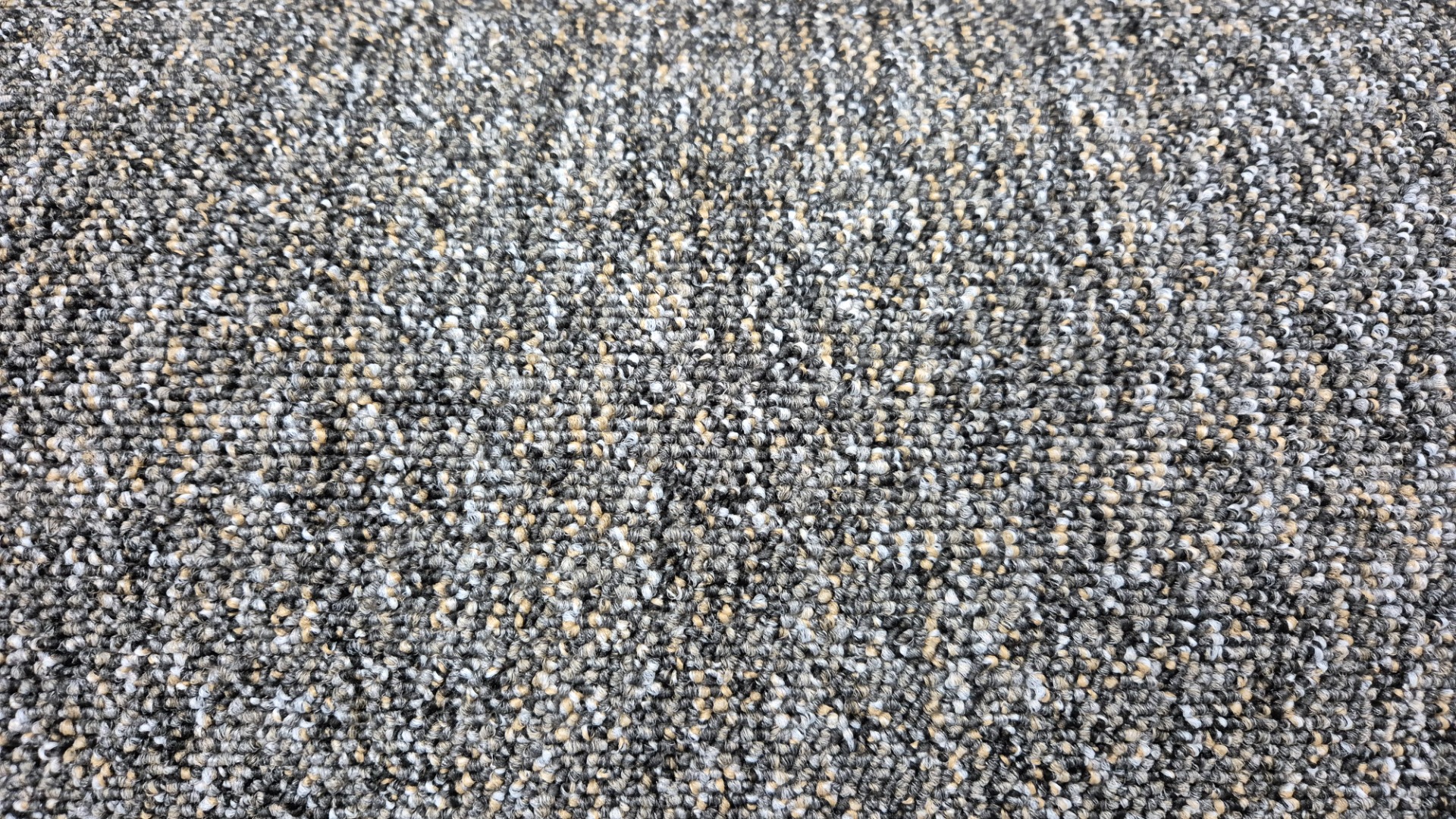 Koberec Nero 97 š.4m,-/m2